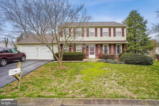 15608 Wapello Way DERWOOD, MD House Active - Photo 1 of 25. Opens carousel modal
