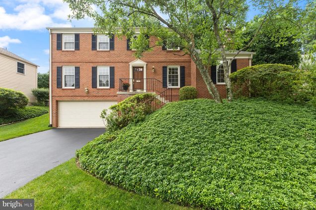 17 Old Creek Court ROCKVILLE, MD House Active - Photo 1 of 39. Opens carousel modal