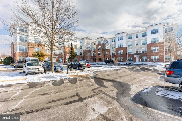 14241 Kings Crossing Boulevard Unit 104