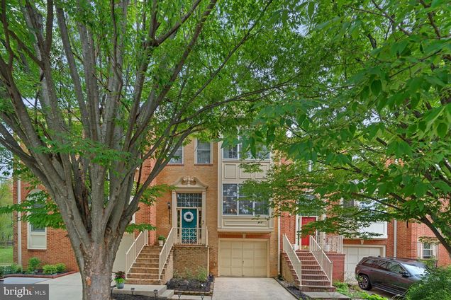 10023 Sterling Ter ROCKVILLE, MD Townhouse Active - Photo 1 of 44. Opens carousel modal