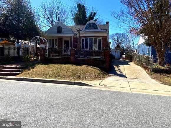 1105 Oakdale Drive HYATTSVILLE, MD House Sold - Photo 1 of 11. Opens carousel modal