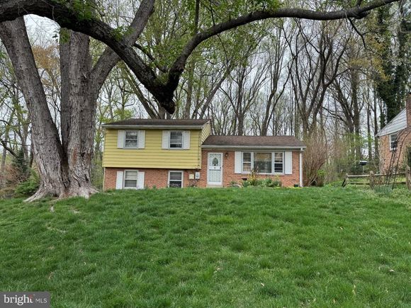 6700 Briarcliff Drive CLINTON, MD House Sold - Photo 1 of 19. Opens carousel modal