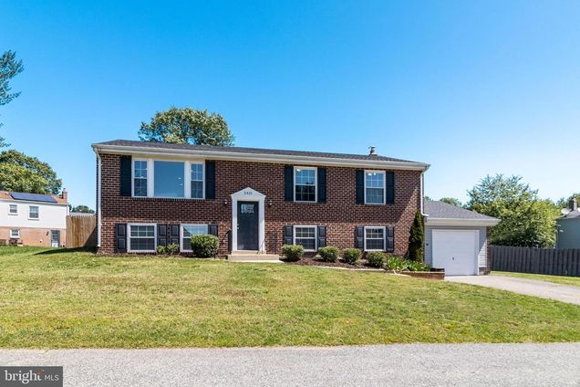 5931 E Boniwood Turn CLINTON, MD House Sold - Photo 1 of 38. Opens carousel modal