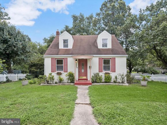 6001 Lafayette Avenue RIVERDALE, MD House Active - Photo 1 of 42. Opens carousel modal