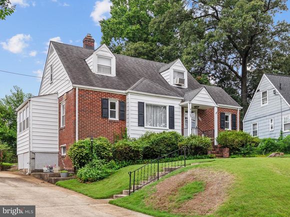 4005 Quintana Street HYATTSVILLE, MD House Active - Photo 1 of 45. Opens carousel modal
