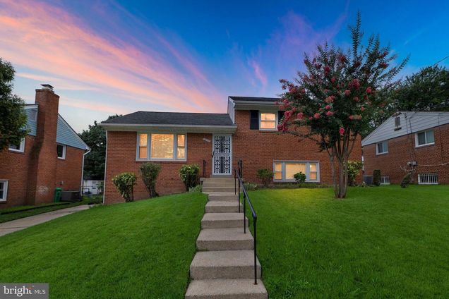 1411 Ray Road