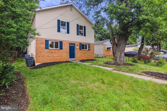 517 Carmody Hills Drive CAPITOL HEIGHTS, MD House Active - Photo 1 of 20. Opens carousel modal