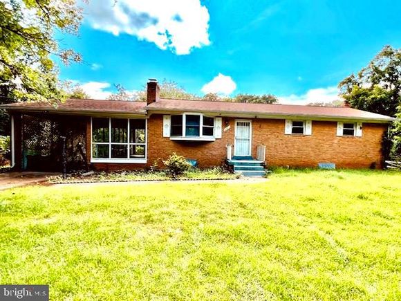 5001 Bridgeport Drive SUITLAND, MD House Active - Photo 1 of 21. Opens carousel modal