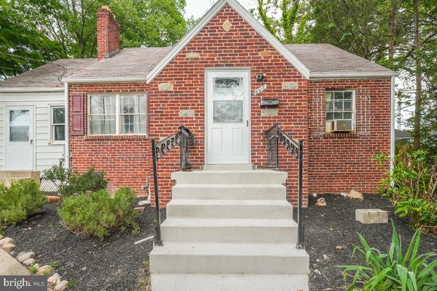 6412 Elliott Place