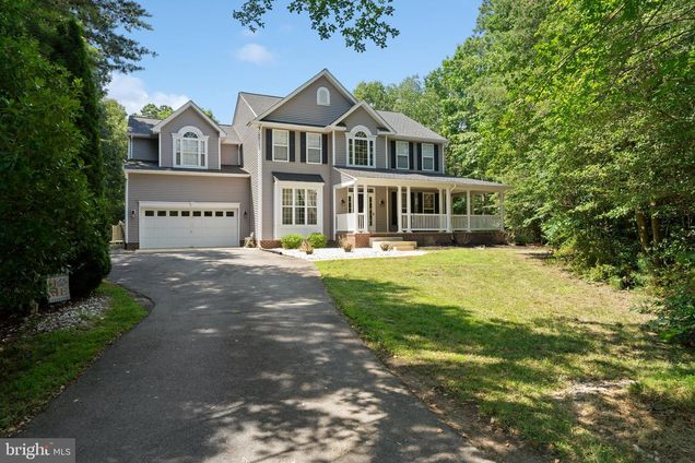 18747 Vernon Court DRAYDEN, MD House Active - Photo 1 of 49. Opens carousel modal