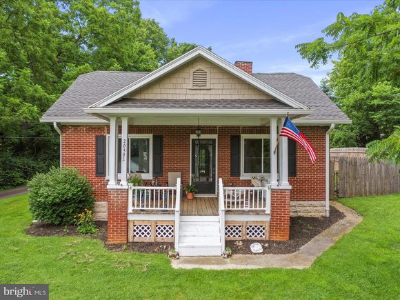20502 Jefferson Boulevard HAGERSTOWN, MD House Active - Photo 1 of 34. Opens carousel modal