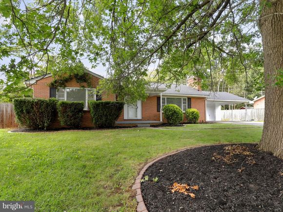 13336 Keener Road HAGERSTOWN, MD House Active - Photo 1 of 33. Opens carousel modal