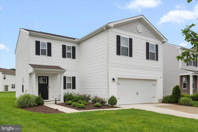 166 Porter Parkway FRUITLAND, MD House Active - Photo 1 of 40. Opens carousel modal