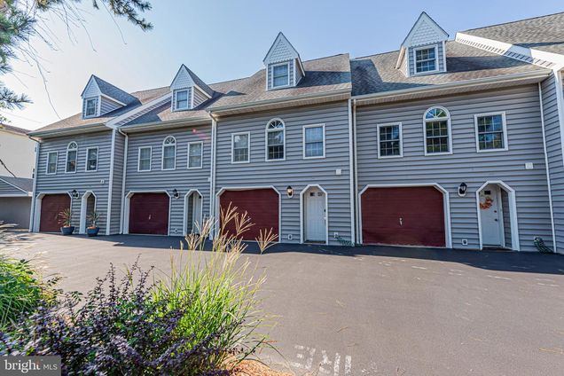 404 143rd Street Unit 23 OCEAN CITY, MD Condo Sold - Photo 1 of 37. Opens carousel modal