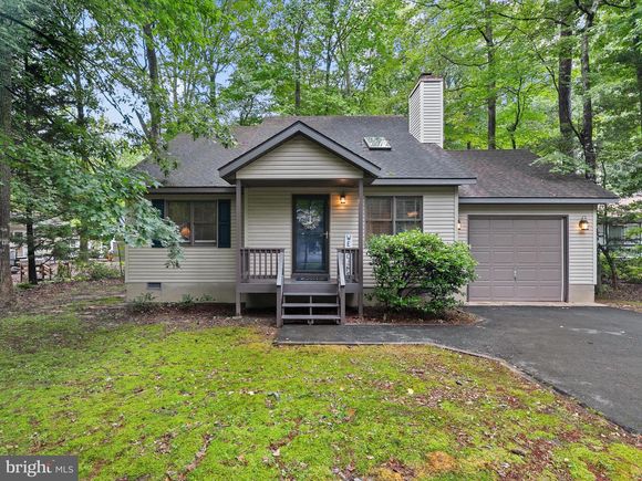 16 Admiral Avenue OCEAN PINES, MD House Active - Photo 1 of 59. Opens carousel modal