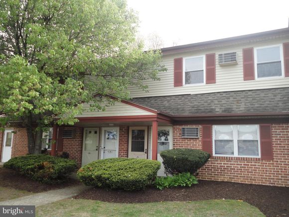 41 Oxford Village EGG HARBOR TOWNSHIP, NJ Condo Sold - Photo 1 of 17. Opens carousel modal