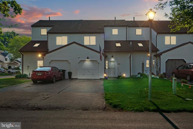 14 Cinnamon Drive