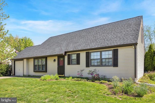 7 Glascow Road WESTAMPTON, NJ House Sold - Photo 1 of 27. Opens carousel modal