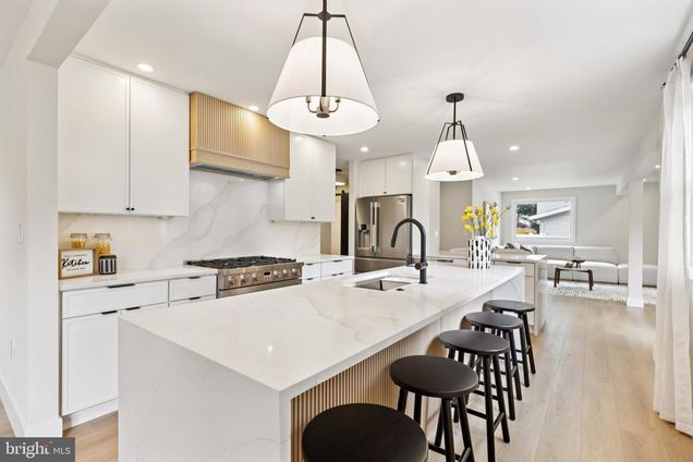 103 Ramblewood Parkway MOUNT LAUREL, NJ House Active - Photo 1 of 60. Opens carousel modal