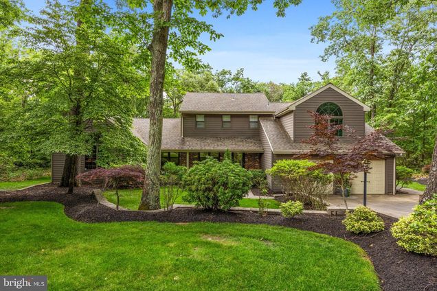 26 Country Club Lane