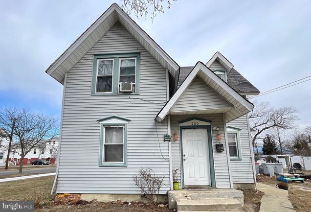 700 E Peach Street VINELAND, NJ Multifamily Active - Photo 1 of 22. Opens carousel modal