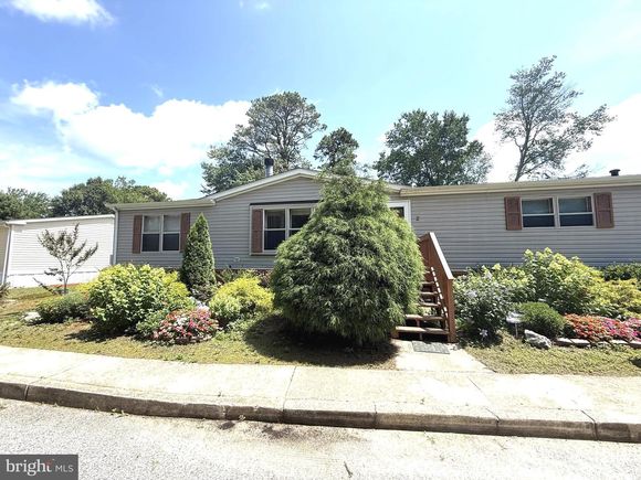 2 Eisenhower Boulevard MILLVILLE, NJ House Active - Photo 1 of 24. Opens carousel modal