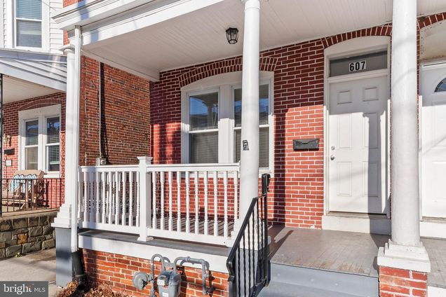 607 Ridgeway Street GLOUCESTER CITY, NJ Townhouse Sold - Photo 1 of 28. Opens carousel modal