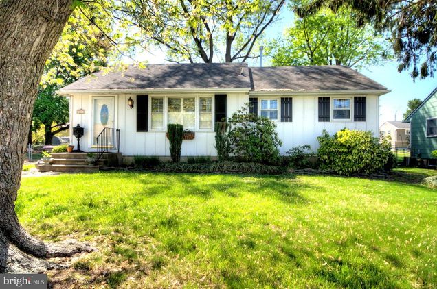 330 Dearborne Avenue BLACKWOOD, NJ House Sold - Photo 1 of 46. Opens carousel modal