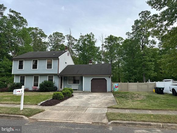 7 Whippoorwill Drive SICKLERVILLE, NJ House Active - Photo 1 of 33. Opens carousel modal