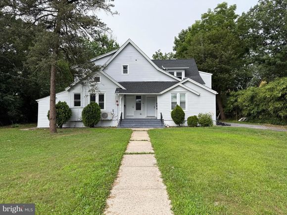 42 N Cove Rd Unit B MERCHANTVILLE, NJ House Active - Photo 1 of 11. Opens carousel modal
