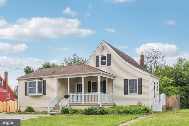 16 Park Drive BELLMAWR, NJ House Active - Photo 1 of 57. Opens carousel modal
