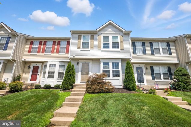 42 Pebble Lane BLACKWOOD, NJ Townhouse Active - Photo 1 of 34. Opens carousel modal