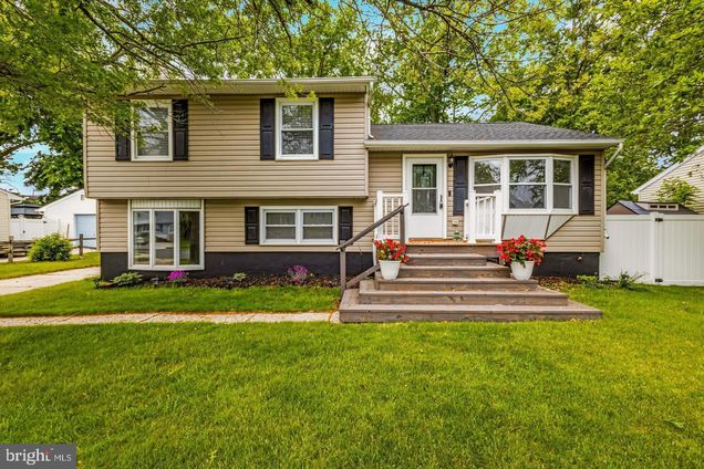 214 Roseann
