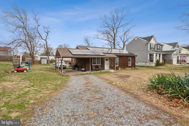 607 Lakehurst Avenue NATIONAL PARK, NJ House Sold - Photo 1 of 25. Opens carousel modal