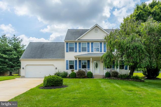 20 Belfiore Drive WOOLWICH TWP, NJ House Active - Photo 1 of 33. Opens carousel modal