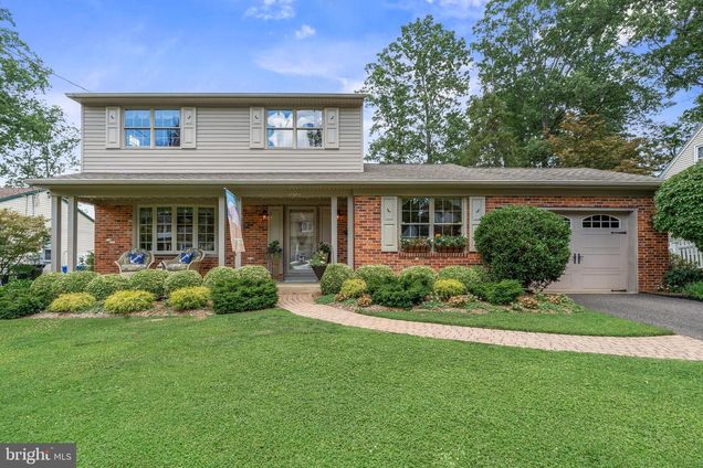 908 Acadia Drive