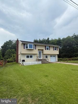 435 Arline Avenue DEPTFORD, NJ House Active - Photo 1 of 10. Opens carousel modal