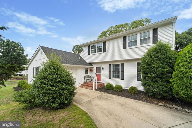 58 Sherry Road TURNERSVILLE, NJ House Active - Photo 1 of 35. Opens carousel modal
