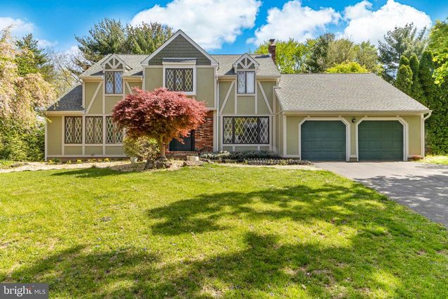 6 Laurel Wood Drive LAWRENCE, NJ House Sold - Photo 1 of 3. Opens carousel modal