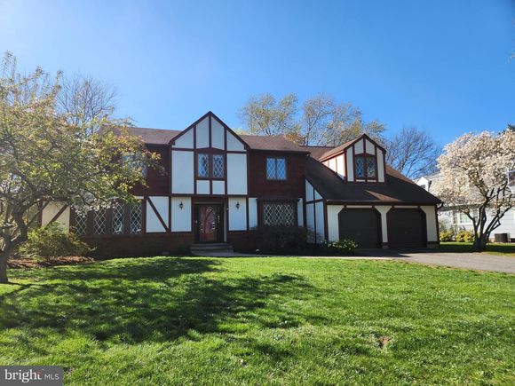 4 Ivy Glen Lane LAWRENCEVILLE, NJ House Sold - Photo 1 of 48. Opens carousel modal