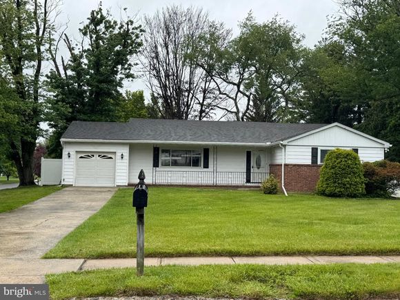 35 Bayberry Road