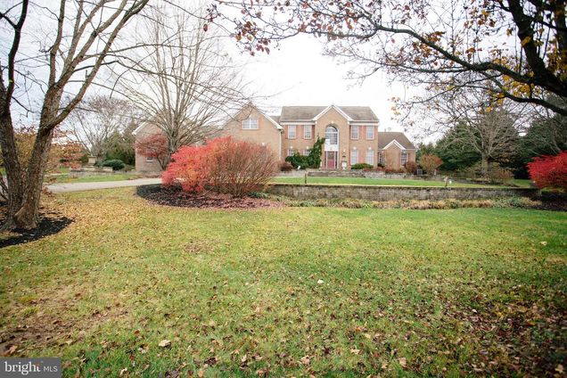 5 Hidden Hollow Drive HAMILTON, NJ House Active - Photo 1 of 53. Opens carousel modal