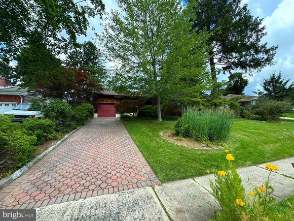 9 Worthington Drive