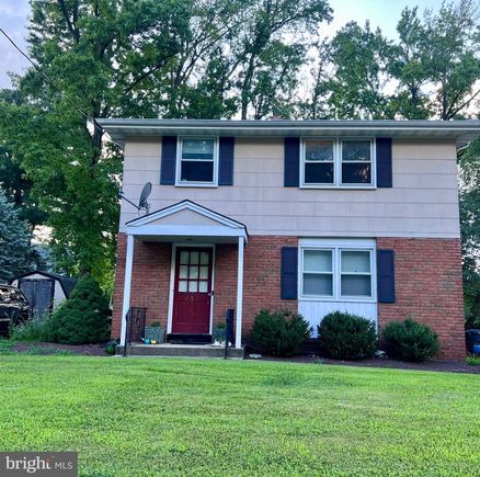 257 Evergreen Avenue TRENTON, NJ Multifamily Active - Photo 1 of 18. Opens carousel modal