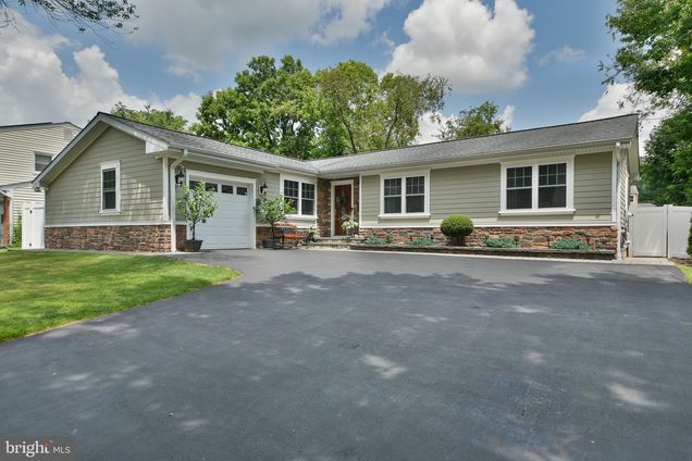 12 Rydal Drive TRENTON, NJ House Active - Photo 1 of 46. Opens carousel modal