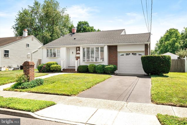 35 Hastings Road HAMILTON, NJ House Active - Photo 1 of 24. Opens carousel modal