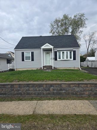 3245 Washington Road PARLIN, NJ House Contingent - Photo 1 of 59. Opens carousel modal