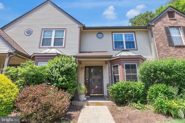 1111 Hickory Court