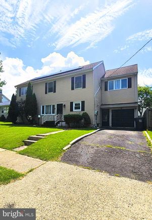 439 Fairview Avenue COLONIA, NJ House Active - Photo 1 of 46. Opens carousel modal