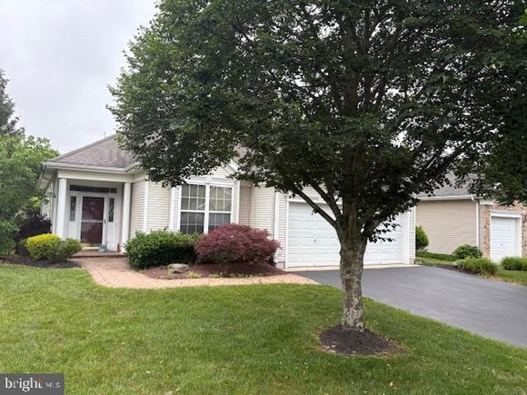 83 Huntington Drive